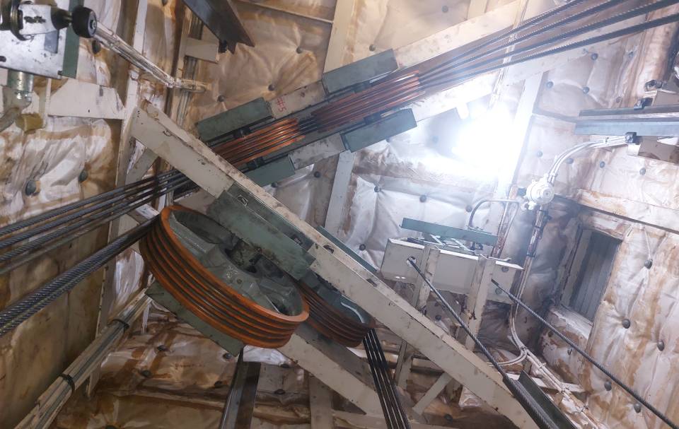 Metalock Brasil realiza reparo completo em elevador a bordo no Porto de Sepetiba (RJ)