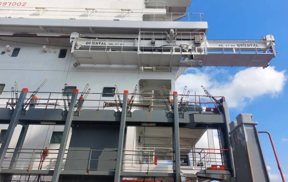 Metalock Brasil realiza inspeção técnica e recomenda melhorias em sistema de monotrilho a bordo de navio